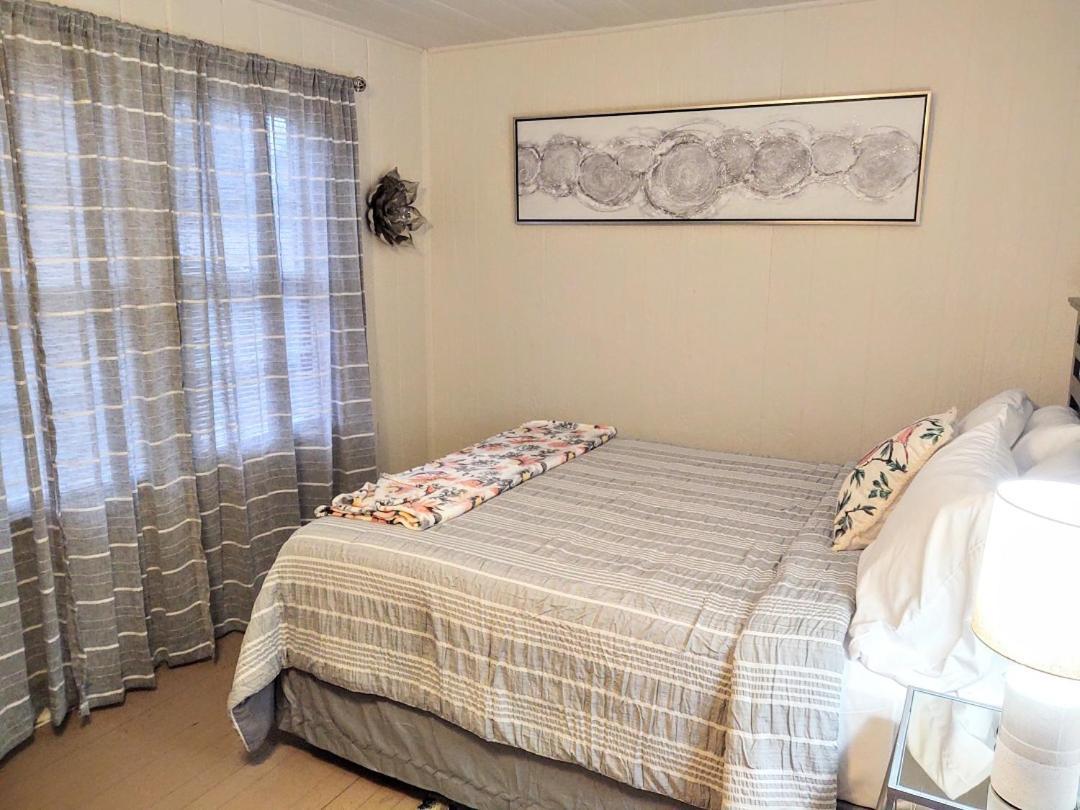 Edgewater Resort Cottage #1 Hot Springs Bagian luar foto